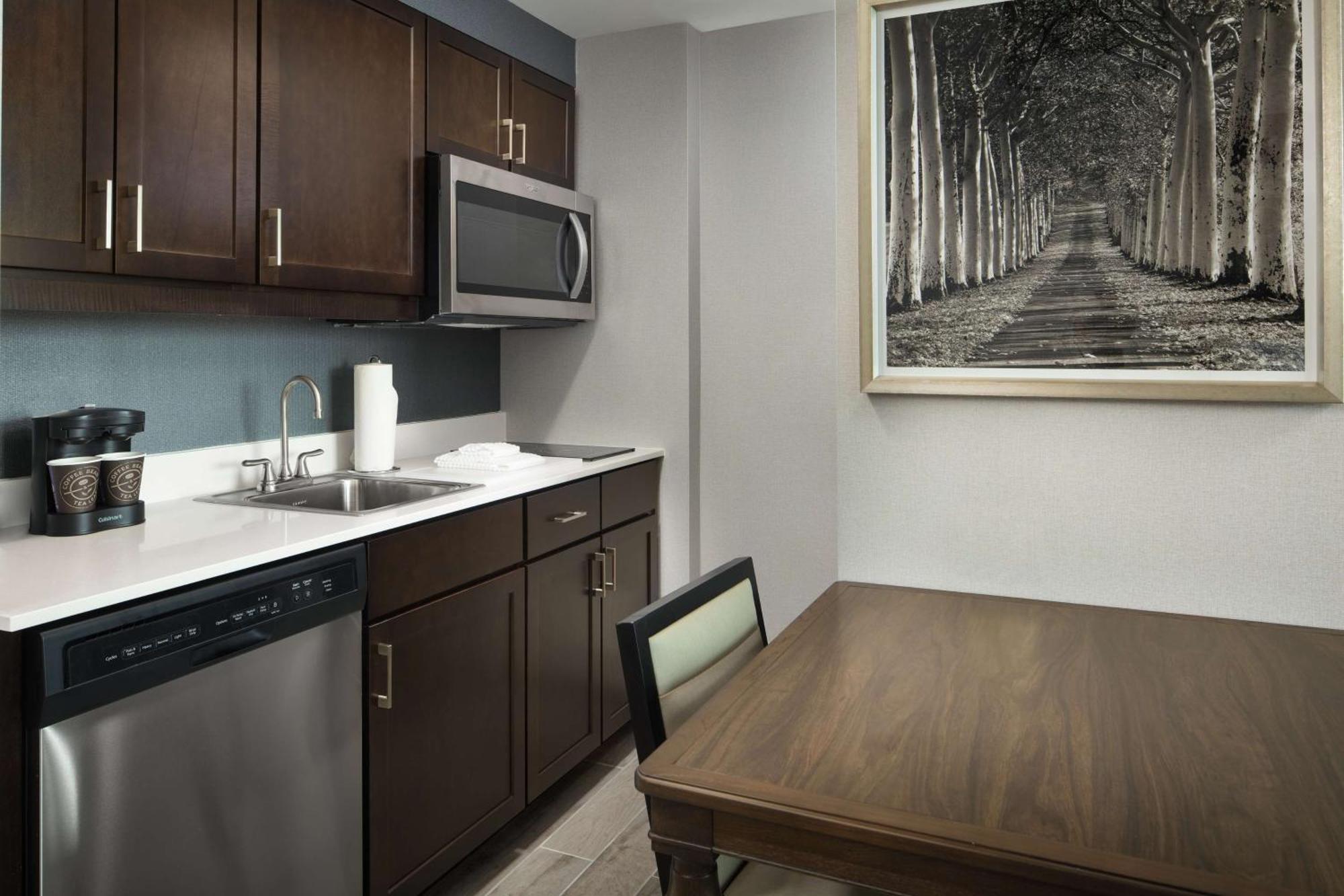 Homewood Suites By Hilton Teaneck Glenpointe Екстериор снимка
